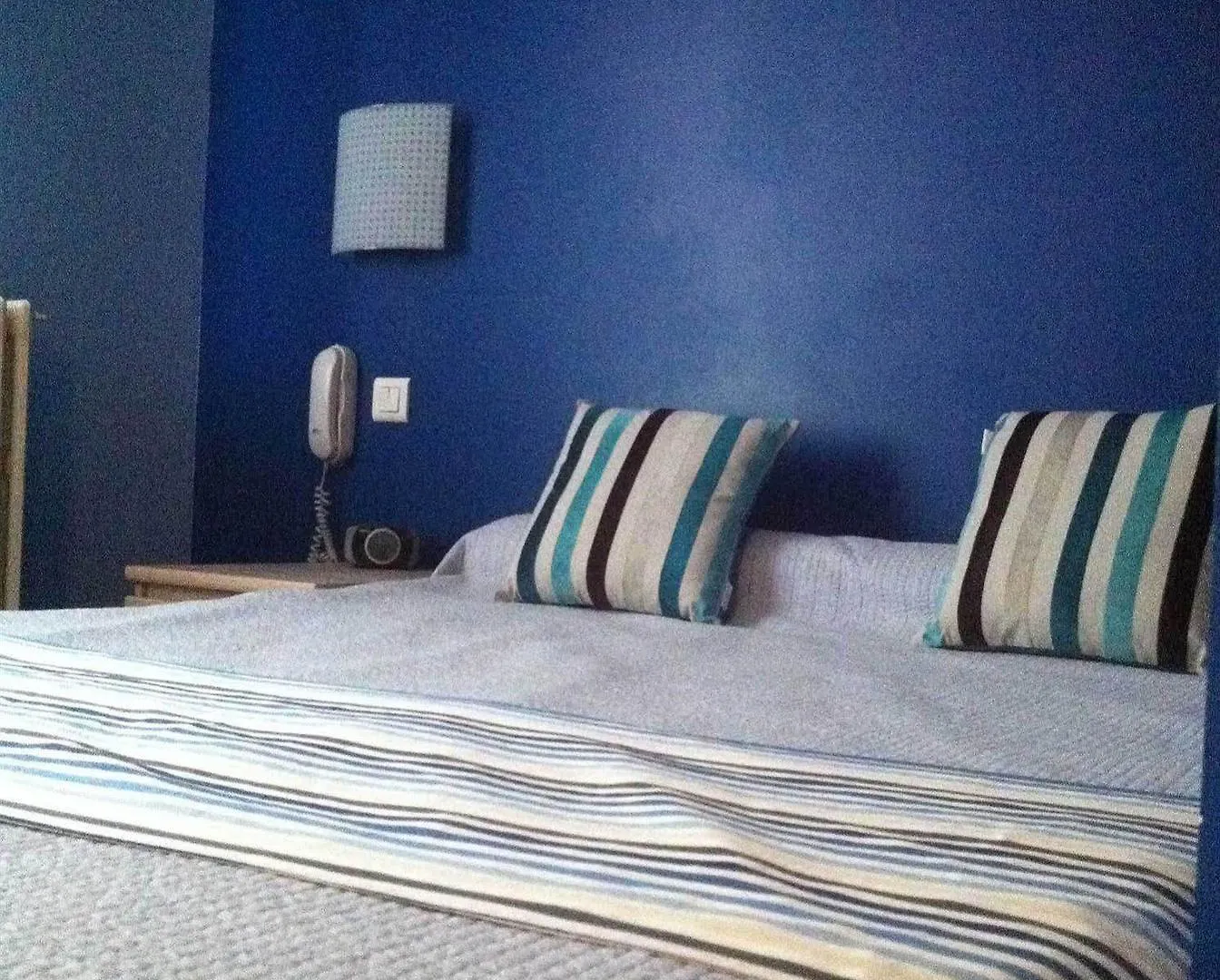 Logis Hotel Le Clos Des Oliviers Bourg-Saint-Andeol 2*,